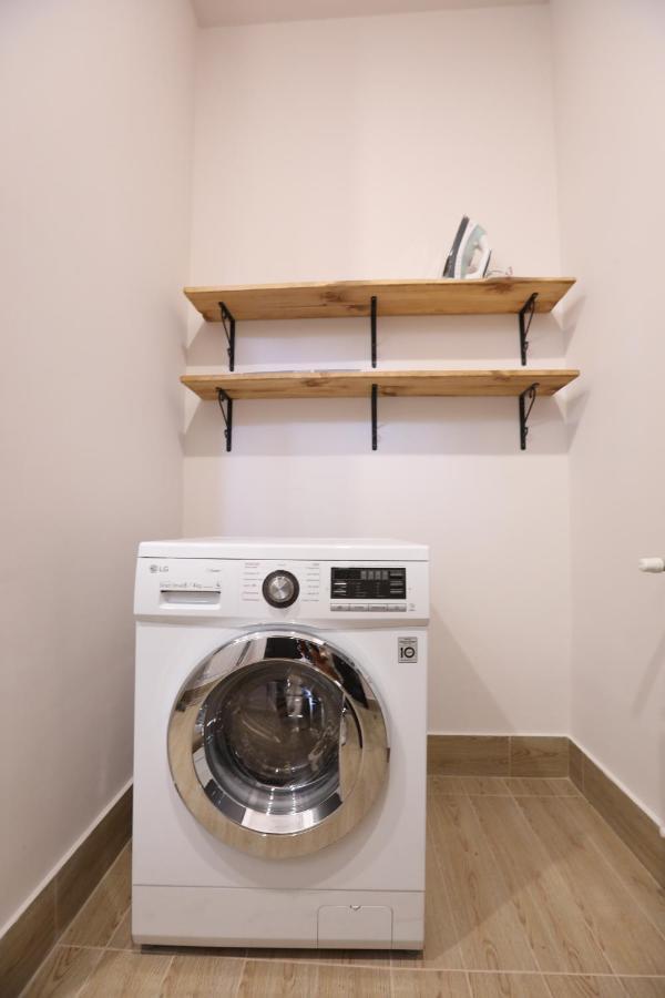 Hotelise I Bells-Of-Ireland Apartment Erivan Dış mekan fotoğraf
